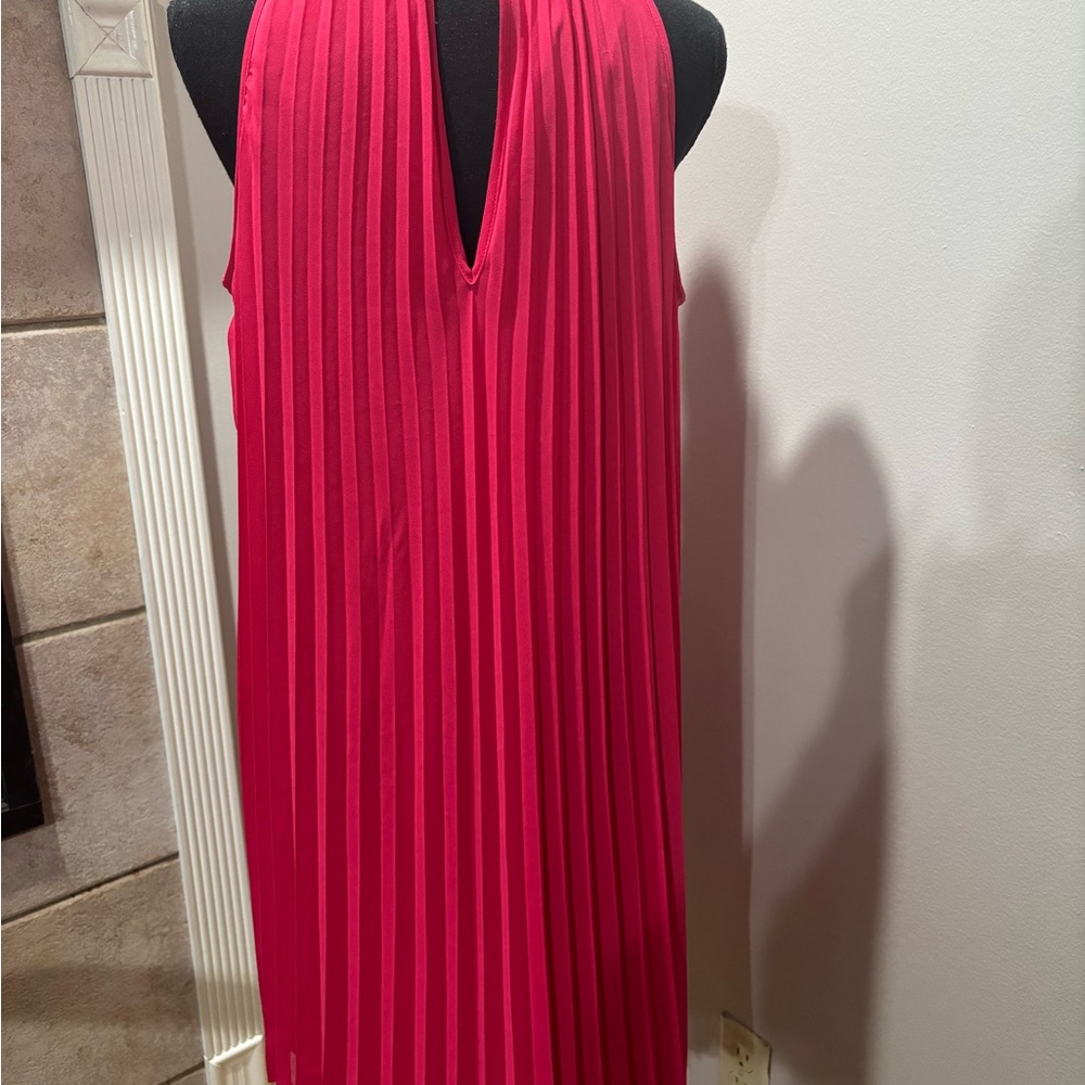 Vibrant Pink Pleated Sheath Dress with Plunge Neckline